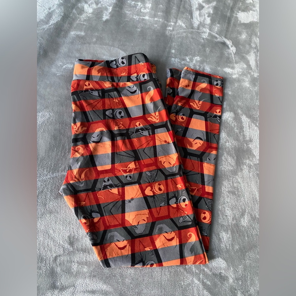 LulaRoe Nightmare Before Christmas leggings Size L